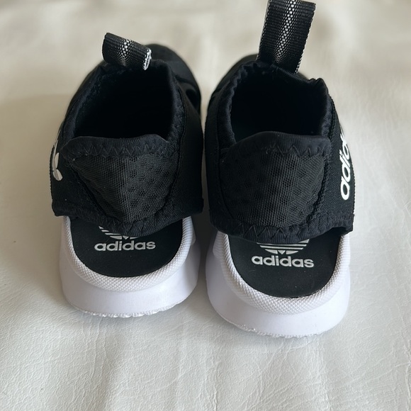 Brand new Adidas girls slip on shoes/sandal mesh - Picture 3 of 7